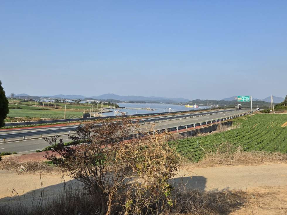전남광주 진도군 군내면 녹진리 4차선도로(군내산단로)에 접한 계획관리지역내 토지매매 매매 매물번호 10441 사진 3